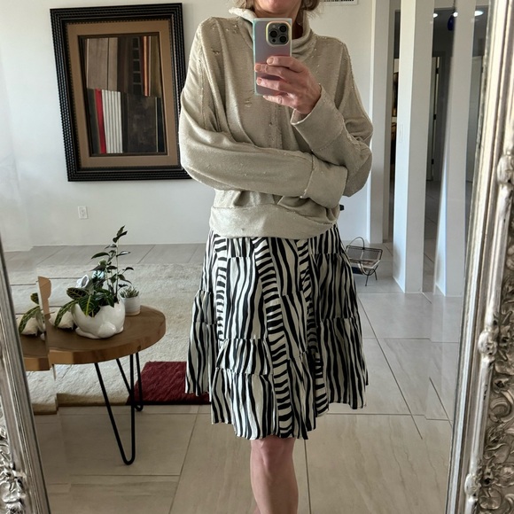 Anthropologie Zebra Modern Print Midi Silk Skirt Size 4 - Picture 2 of 9